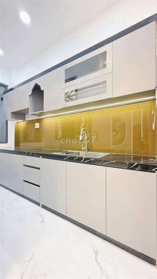 BÁN NHÀ ĐẸP MỚI XÂY 2 TẦNG 4,9 tỷ QUẬN 4