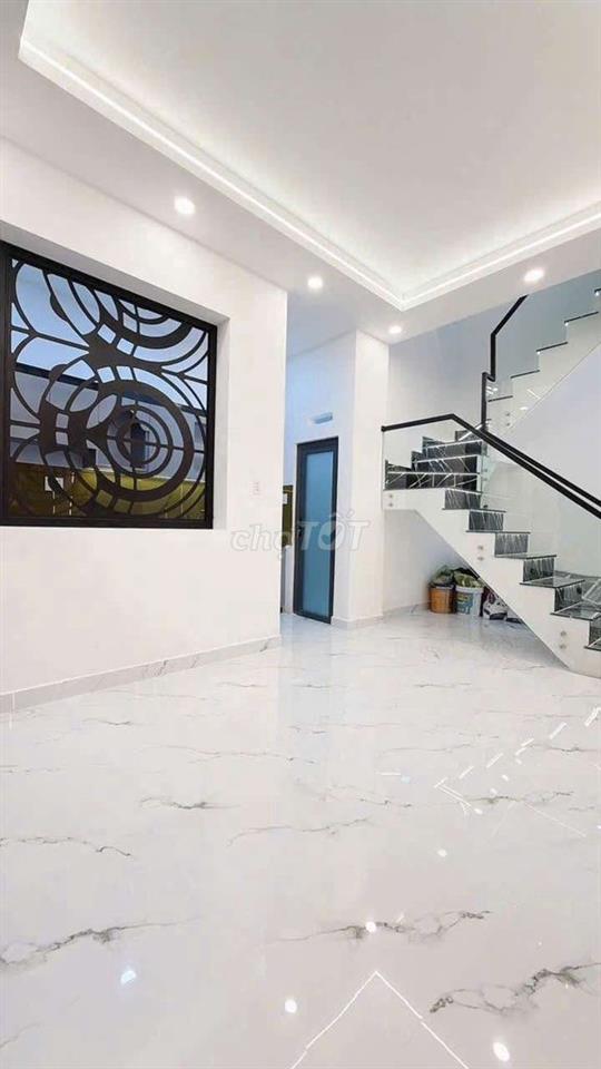 BÁN NHÀ ĐẸP MỚI XÂY 2 TẦNG 4,9 tỷ QUẬN 4