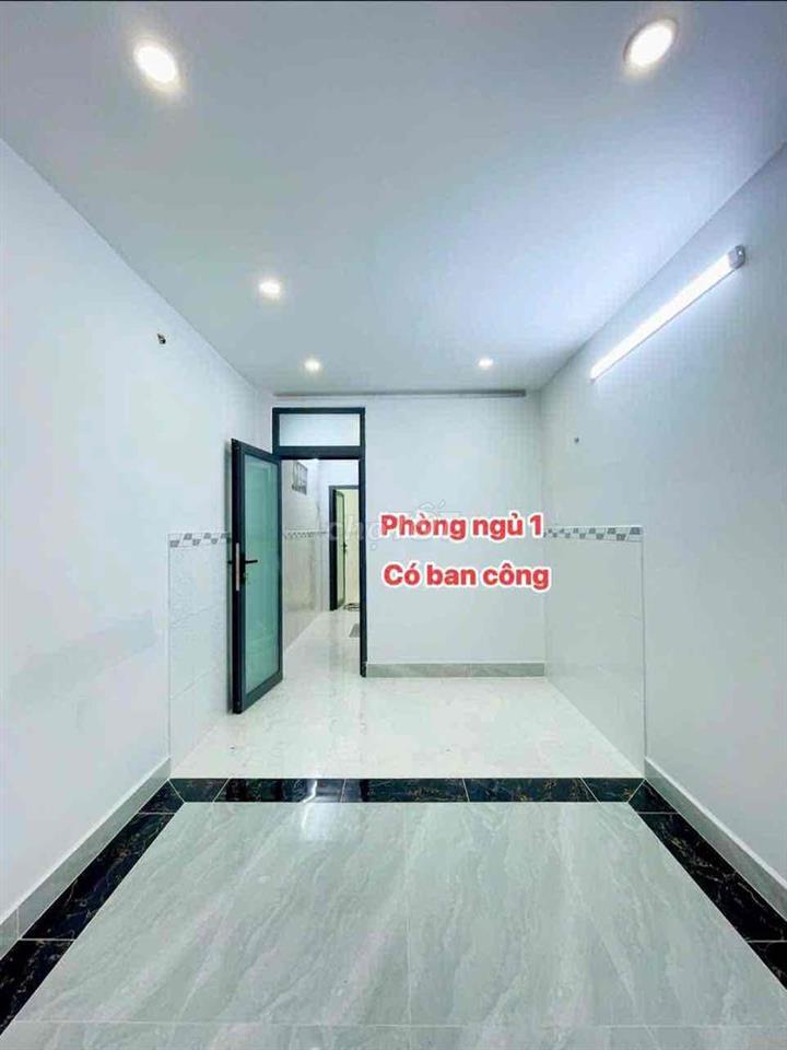 nhà đẹp cần bán đường đoàn văn bơ F18 Q4