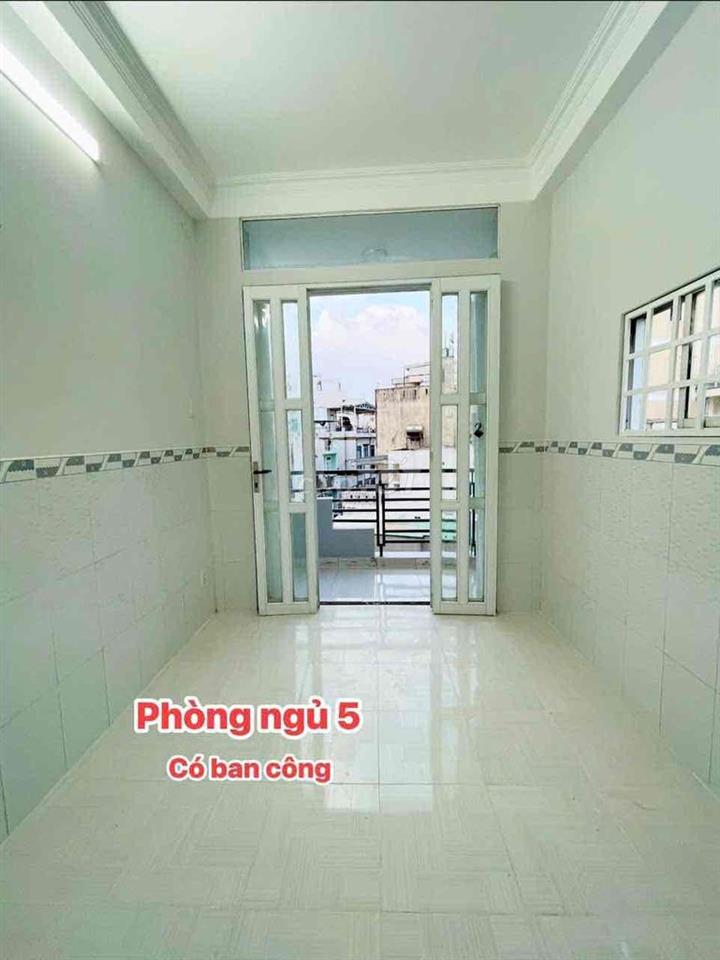 nhà đẹp cần bán đường đoàn văn bơ F18 Q4