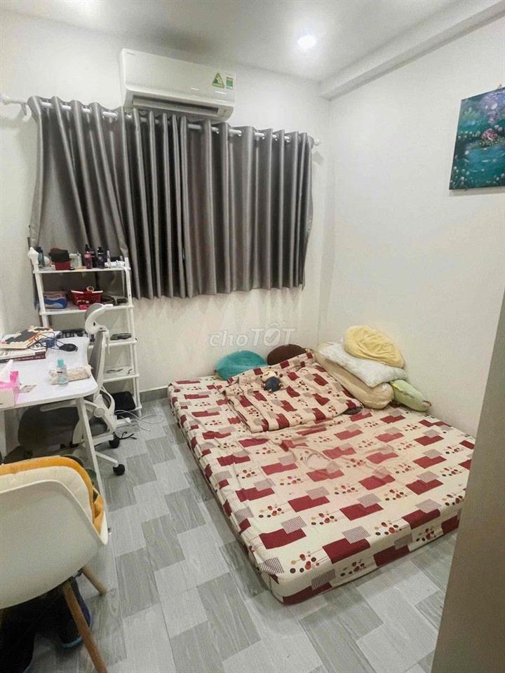 nhà bán chính chủ đường vĩnh Khánh F10Q4