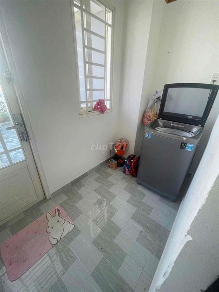 nhà bán chính chủ đường vĩnh Khánh F10Q4
