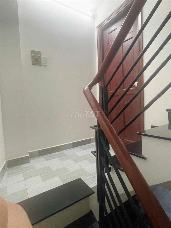 nhà bán chính chủ đường vĩnh Khánh F10Q4