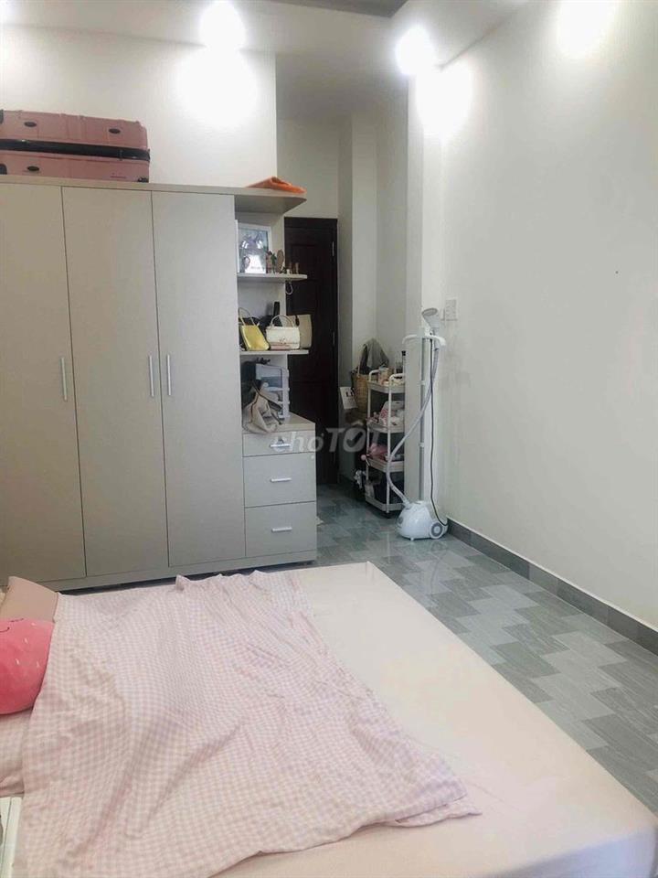 nhà bán chính chủ đường vĩnh Khánh F10Q4