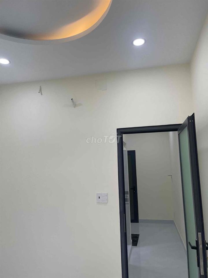 nhà đẹp cần bán đường tôn Đản F8Q4