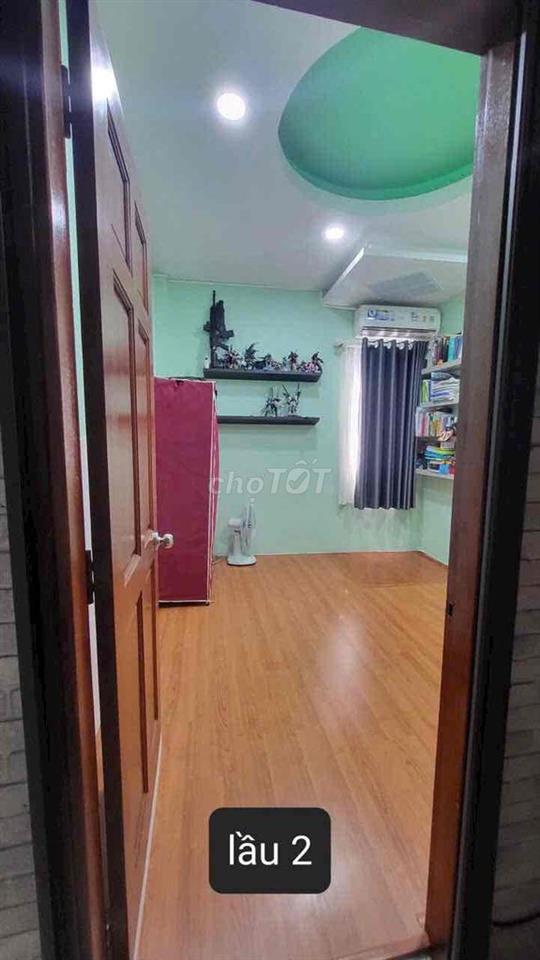 nhà đẹp cần bán đường tôn Đản F15Q4