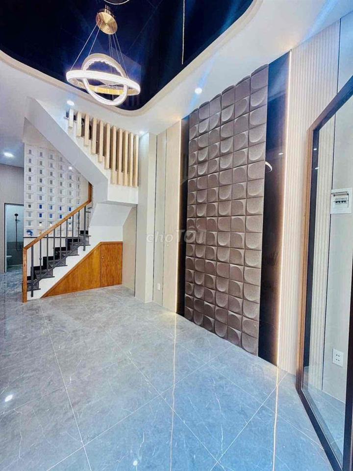 🏡 NHÀ MỚI ĐẸP – HẺM 1/ TÔN ĐẢN, QUẬN 4 – 4PN, SÂN THƯỢNG – CHỈ 5.2 TỶ