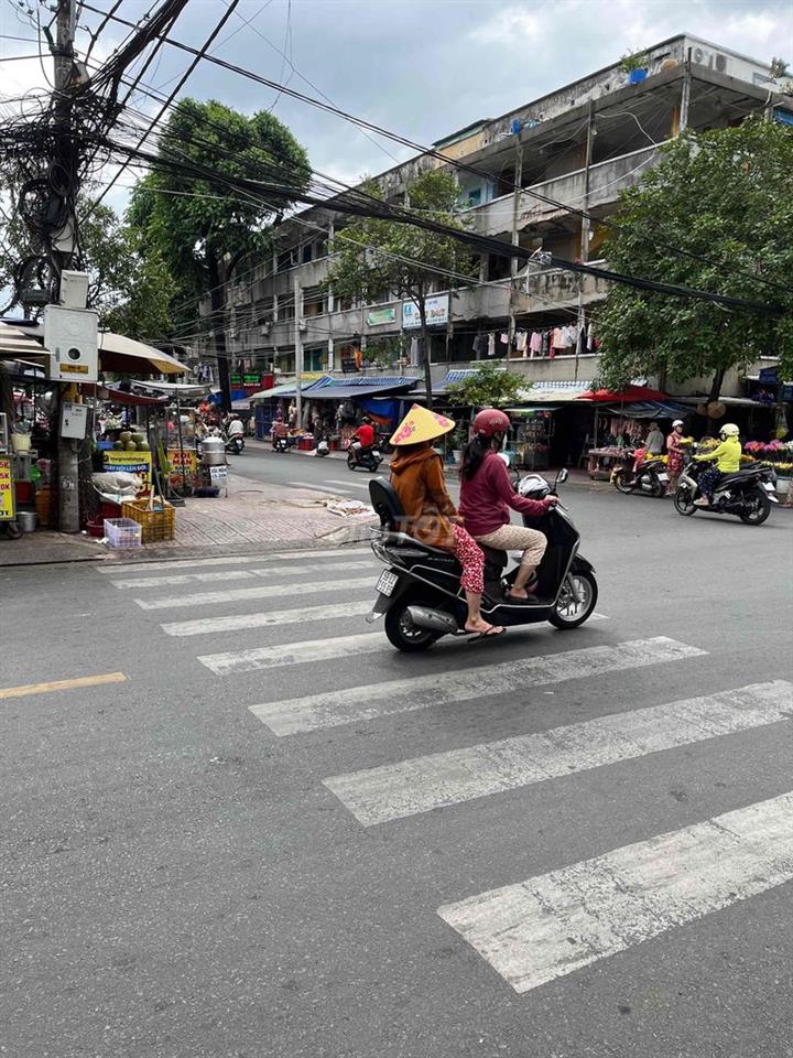 Bán Nhà MT Đông Hồ HĐT 20tr/tháng gần Phạm Thế Hiển