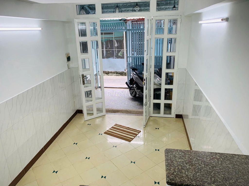 Bán nhà riêng tại Phường Khánh Hội, Quận 4