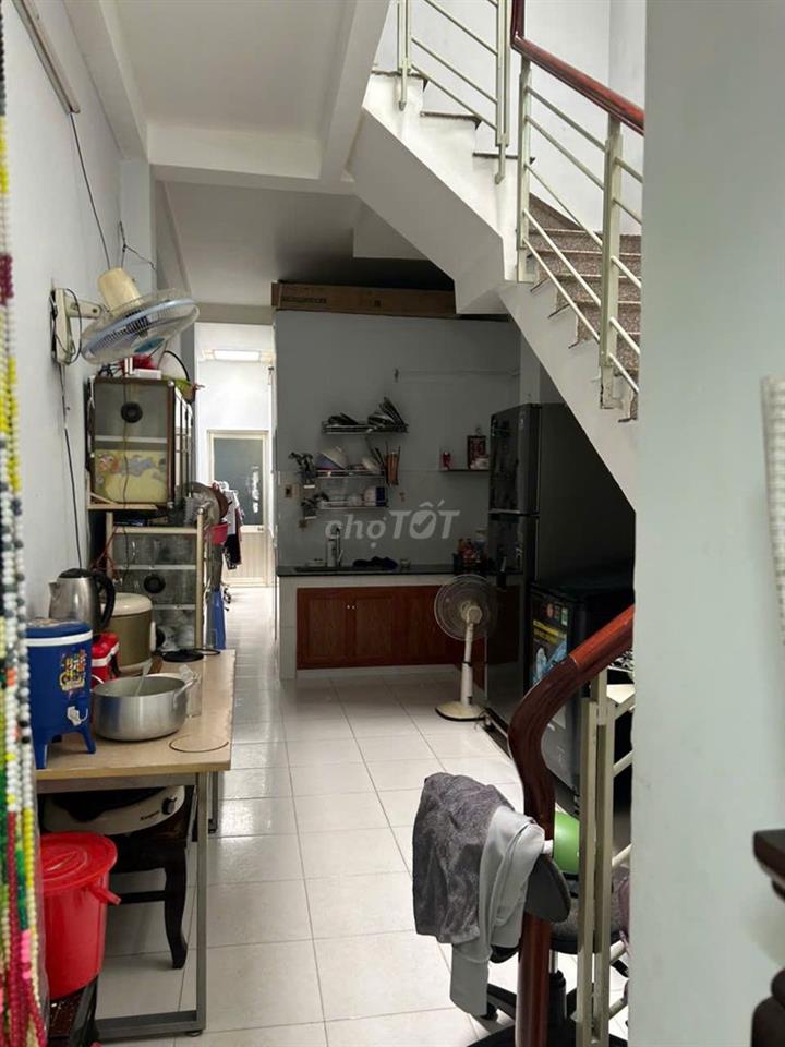 NHÀ BÁN GIÁ TỐT QUẬN 04 HẼM XE HƠI