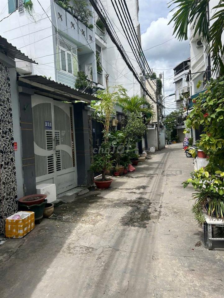NHÀ BÁN GIÁ TỐT QUẬN 04 HẼM XE HƠI