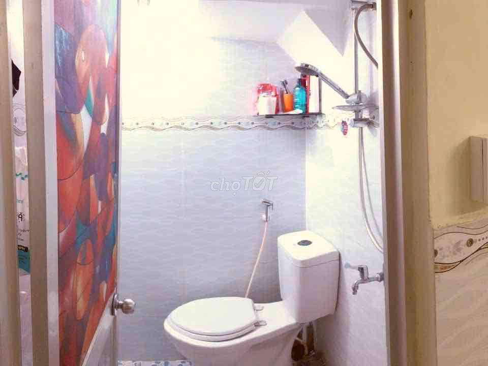 nhà cần bán đường tôn Đản F14Q4