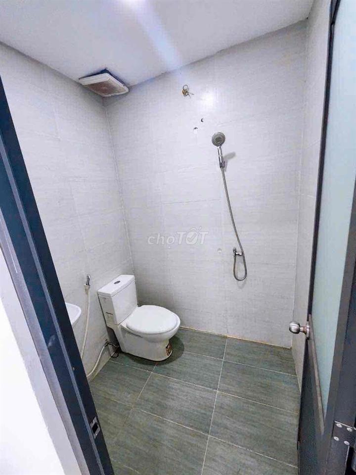 nhà cần bán đường đoàn văn bơ F13Q4