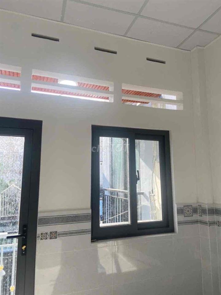 nhà đẹp cần bán đường tôn Đản F8Q4
