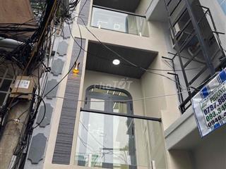 nhà đẹp cần bán đường tôn Đản F10Q4