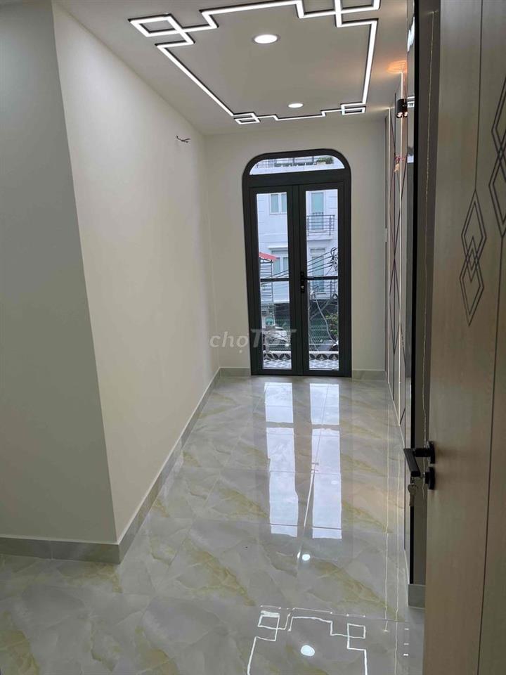 nhà đẹp cần bán đường tôn Đản F10Q4