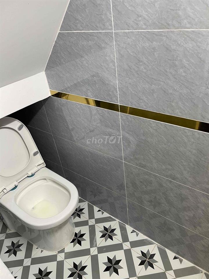 nhà đẹp cần bán đường tôn Đản F10Q4