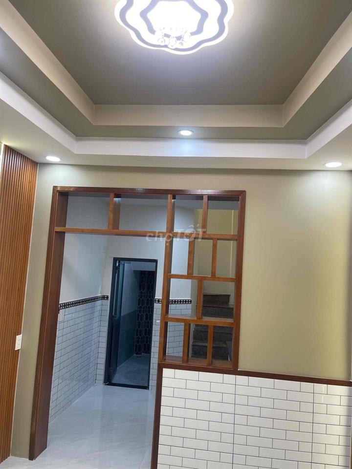 nhà đẹp cần bán đường tôn đản F8Q4
