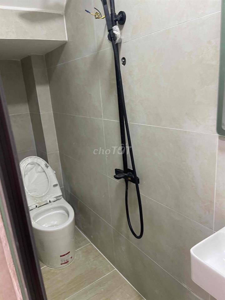 nhà đẹp cần bán đường tôn đản F15Q4