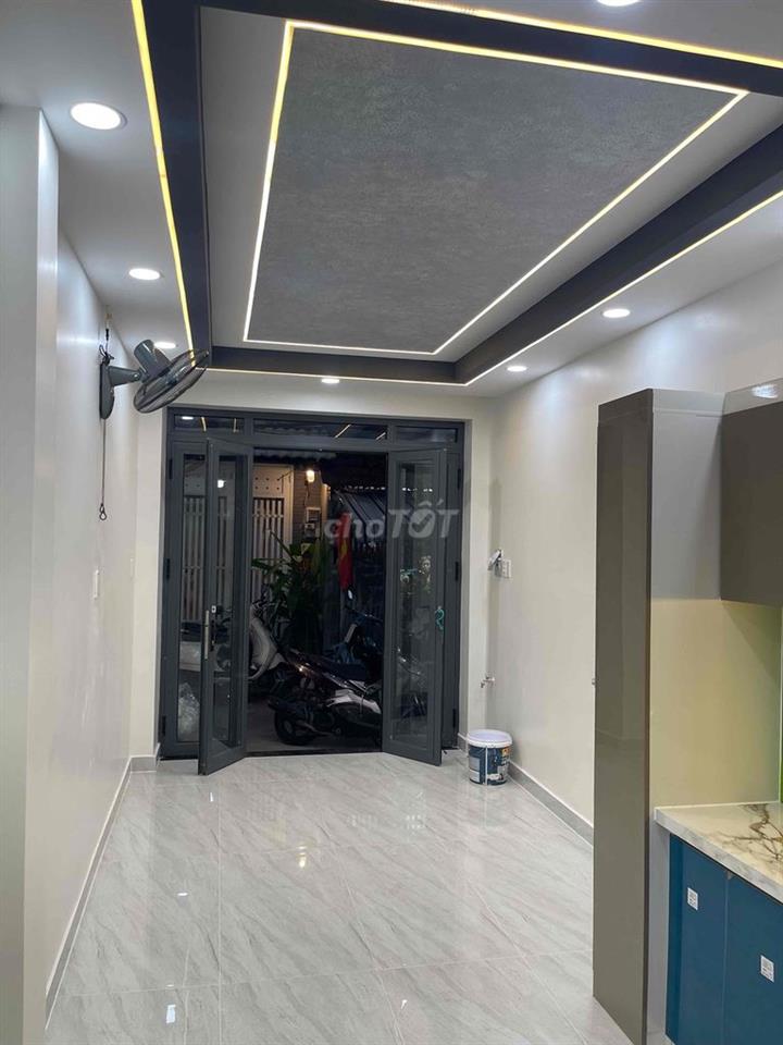 nhà đẹp cần bán đường tôn đản F15Q4