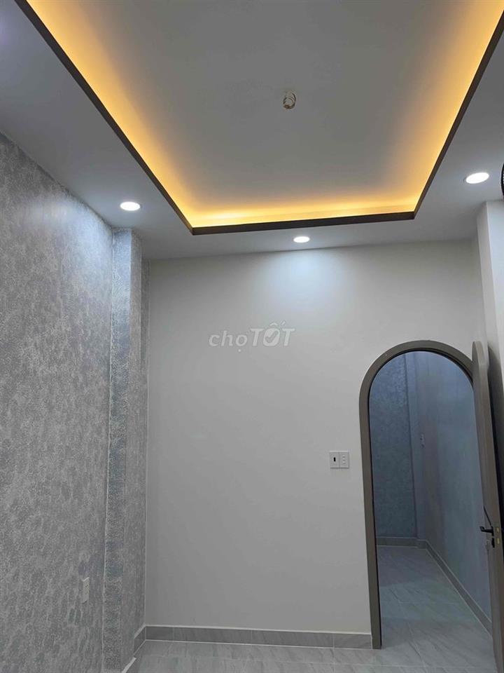 nhà đẹp cần bán đường tôn đản F15Q4