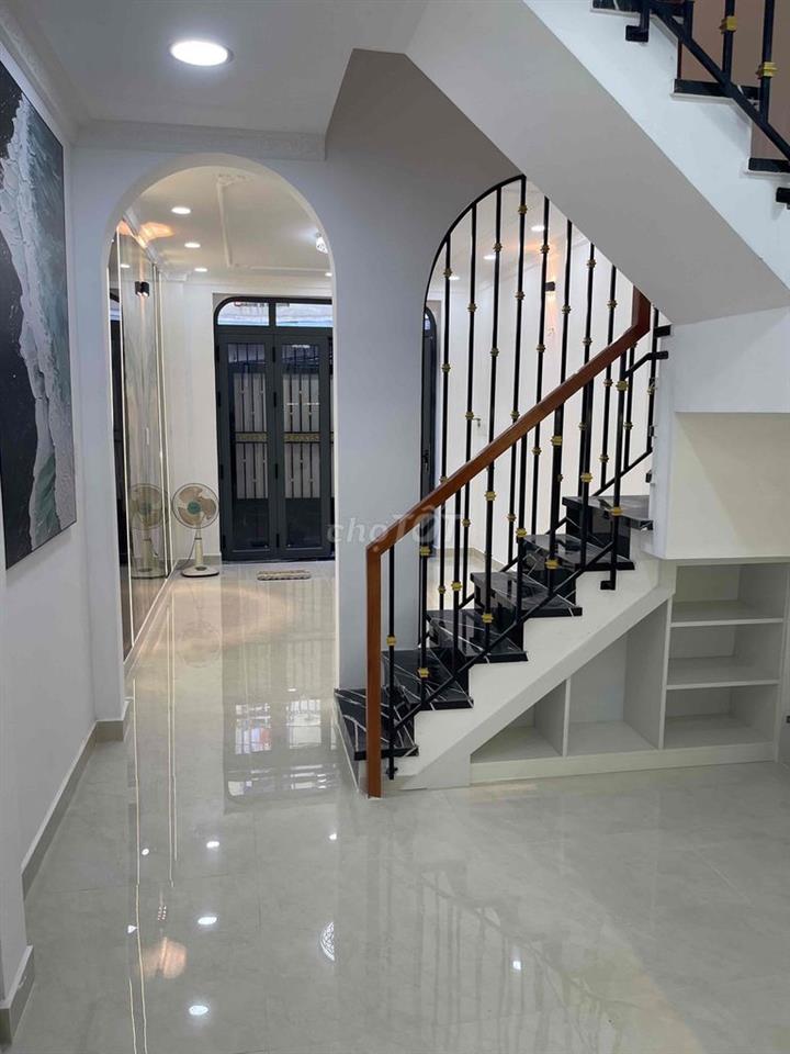 nhà đẹp cần bán đường tôn thất thuyết F16Q4