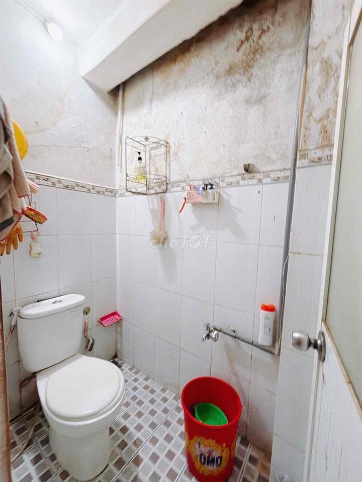 Nhà bán Nguyễn Thần Hiến Q.4