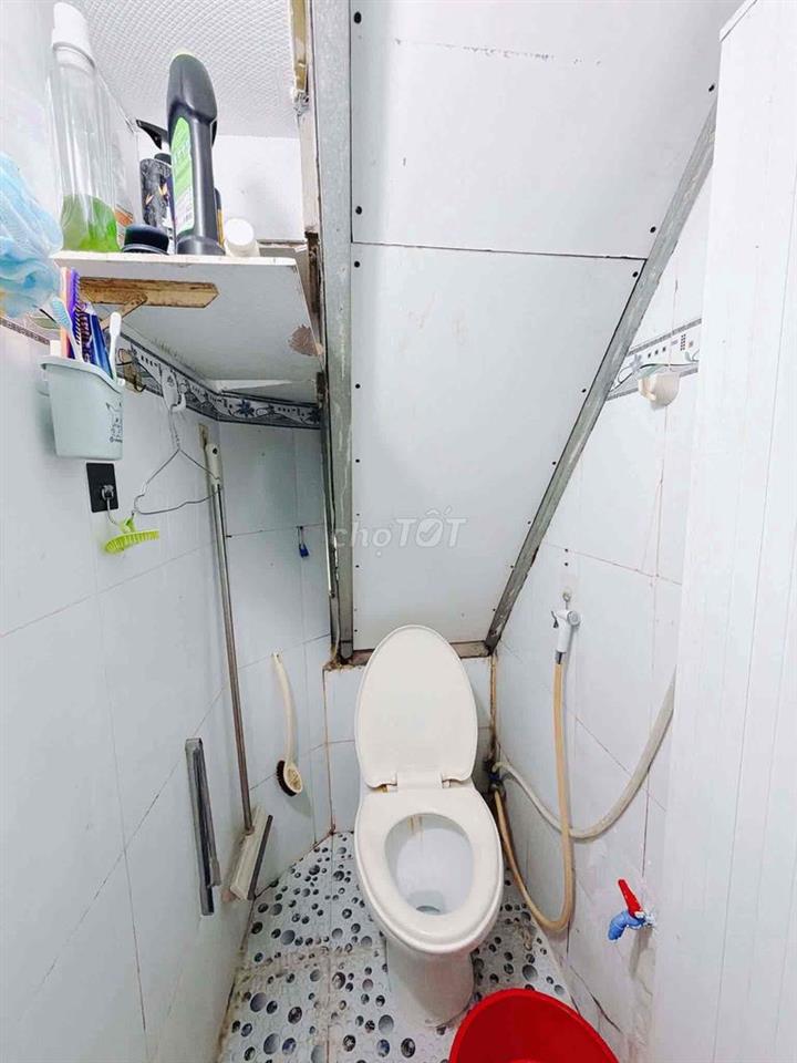 Nhà bán Đoàn Văn Bơ Q.4