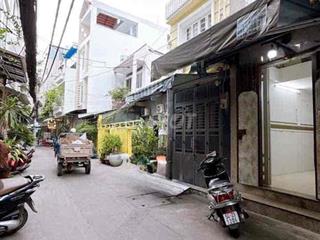 Nhà bán mt đường số Q.4
