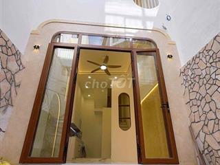 NHÀ MỚI 4 TẦNG 2P3WC