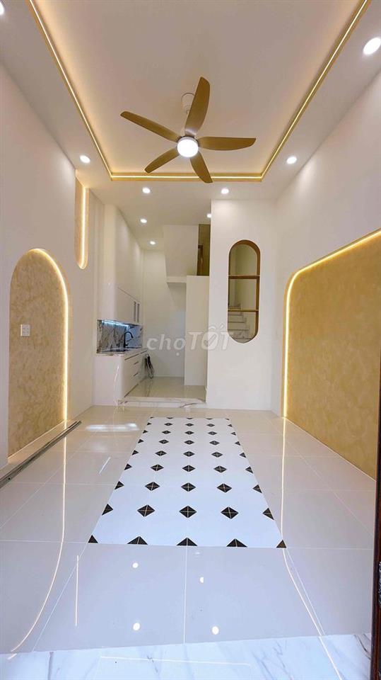 NHÀ MỚI 4 TẦNG 2P3WC
