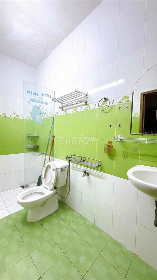 Nhà 5 Tầng 2P2WC