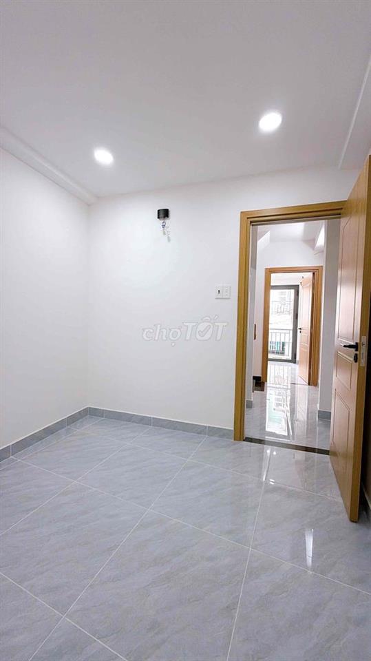 Nhà Mới 100% 4 Tầng 4P3WC Đường Hoàng Diệu