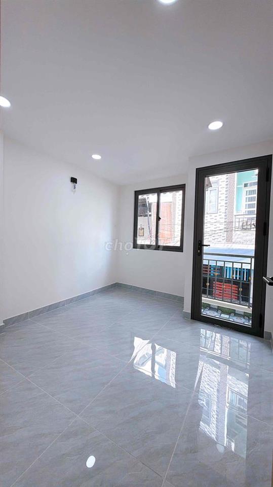 Nhà Mới 100% 4 Tầng 4P3WC Đường Hoàng Diệu