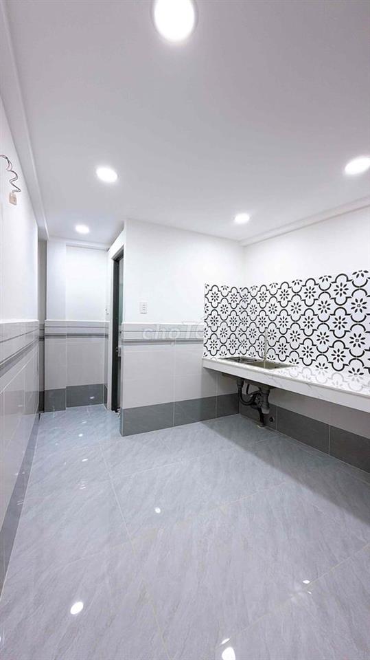 Nhà Mới 100% 4 Tầng 4P3WC Đường Hoàng Diệu