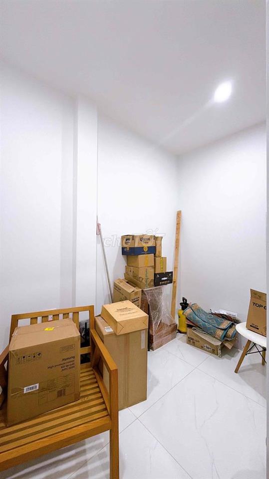 Nhà 4 Tầng 3P3WC
