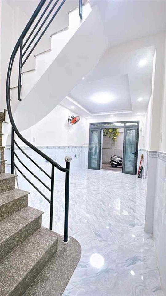 Nhà 2P2WC Gần Đường , Trường học