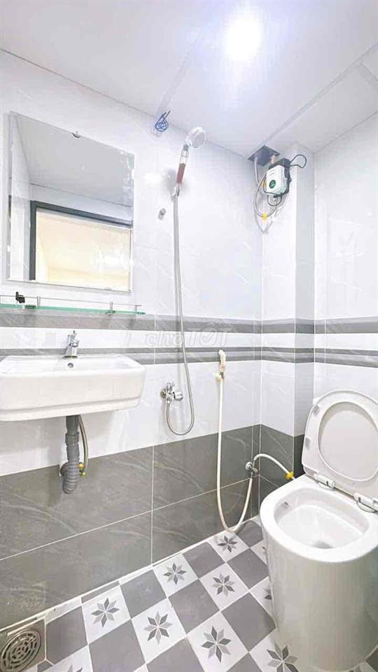 Nhà 2P2WC Gần Đường , Trường học
