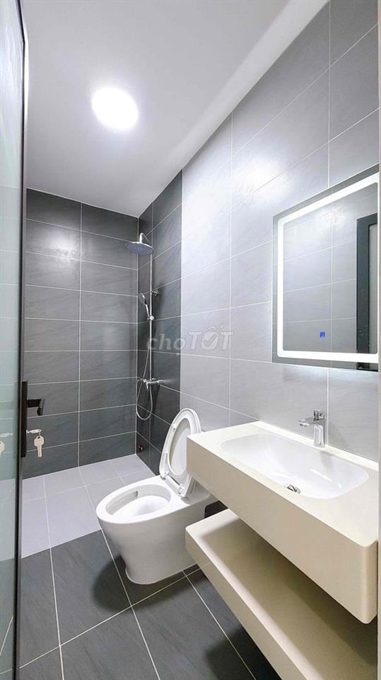 Nhà mới 4 Tầng Thang máy 5P5WC