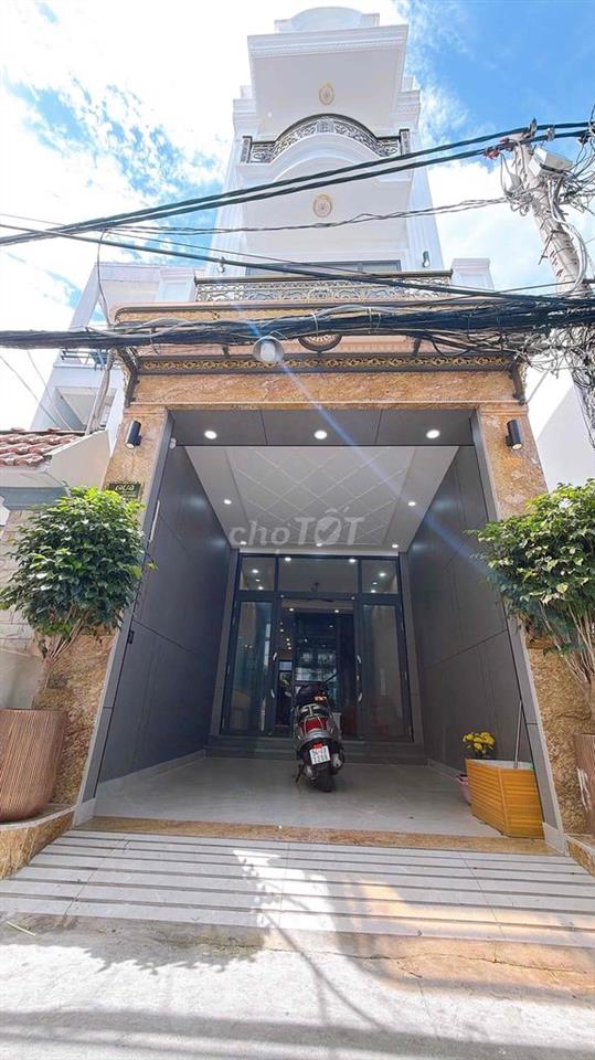 Nhà mới 4 Tầng Thang máy 5P5WC