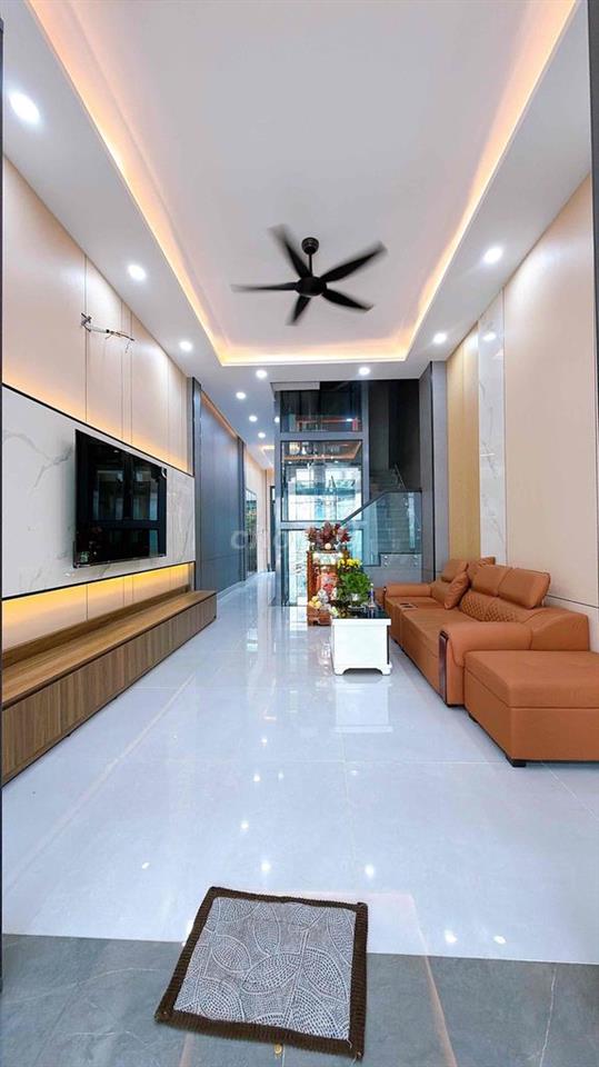 Nhà mới 4 Tầng Thang máy 5P5WC