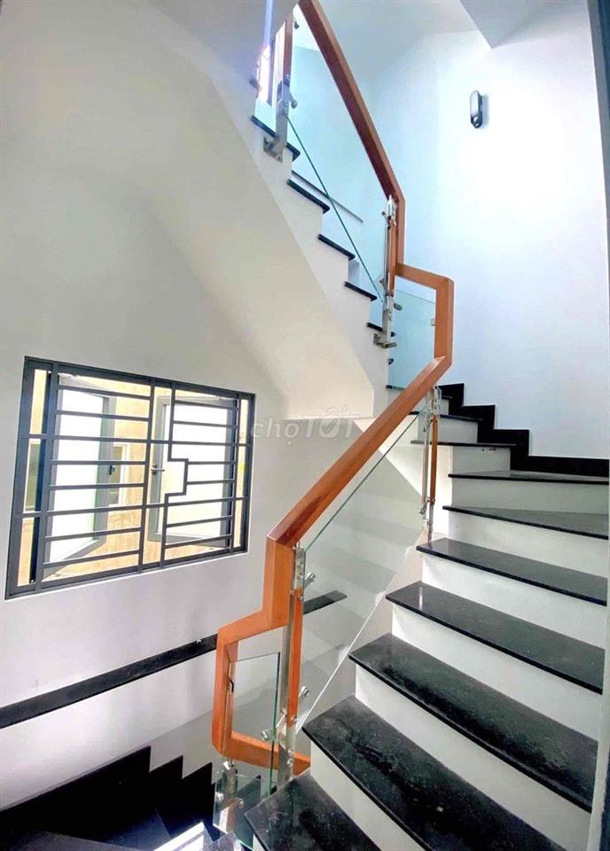 CHO THUÊ NHÀ MẶT TIỀN TRƯỜNG SA – TÂN BÌNH