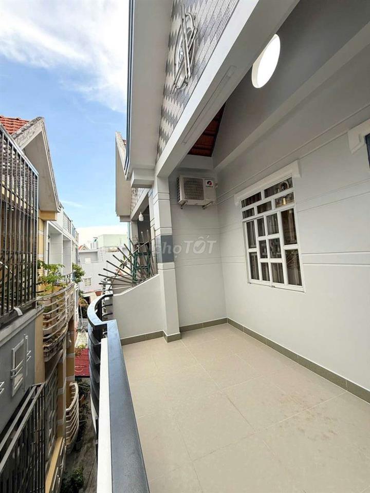 NHÀ ĐẸP GIÁ  TỐT  . DT 70 M2. PHƯỜNG. PHÚ ĐỊNH