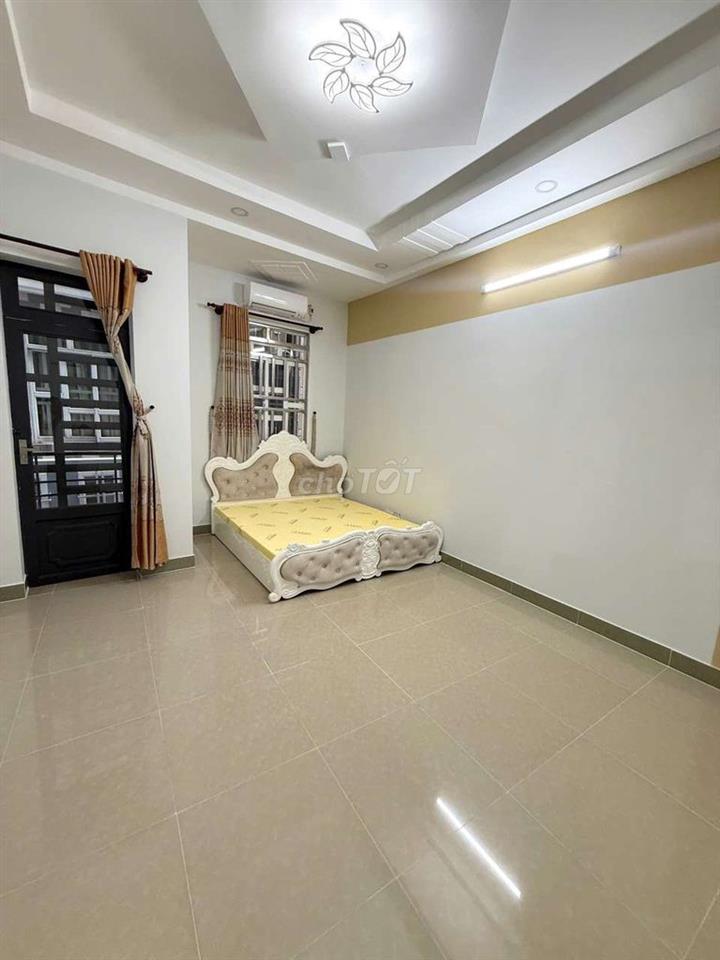 NHÀ ĐẸP GIÁ  TỐT  . DT 70 M2. PHƯỜNG. PHÚ ĐỊNH