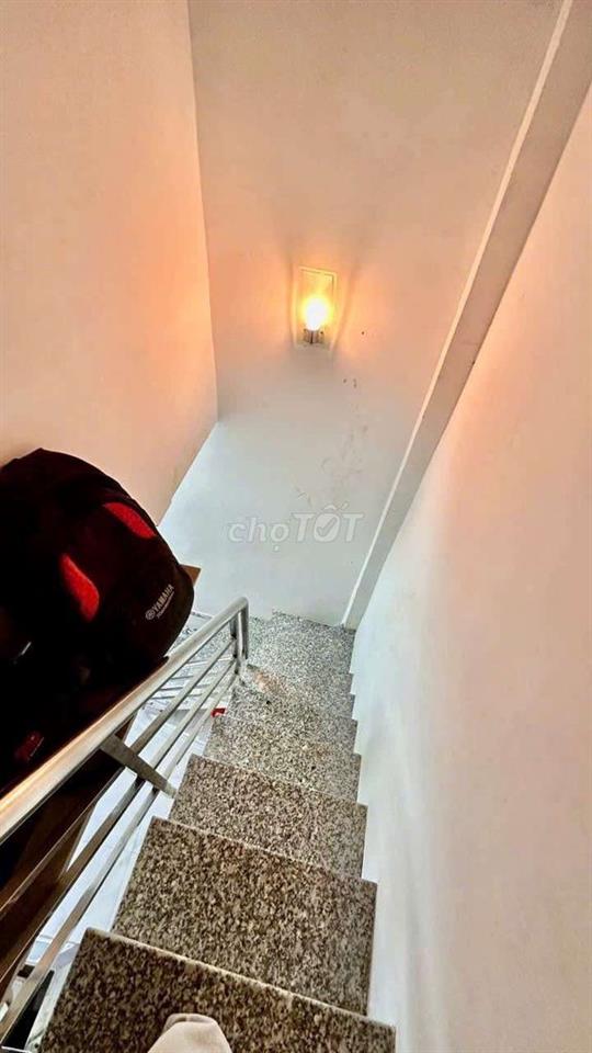 NHÀ  NHỎ XINH . P . 15 Q. 8 . SỔ HỒNG RIÊNG  