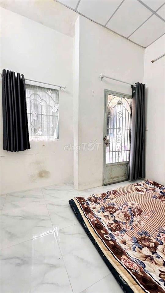 NHÀ  NHỎ XINH . P . 15 Q. 8 . SỔ HỒNG RIÊNG  