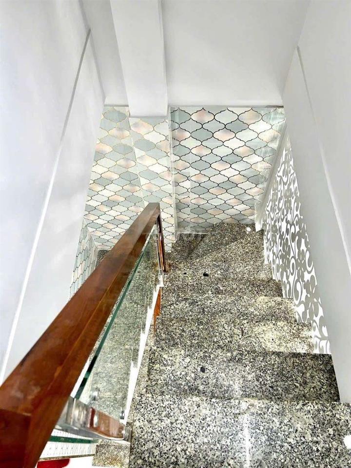 NHÀ ĐẸP GIÁ  TỐT  . Q. 8.