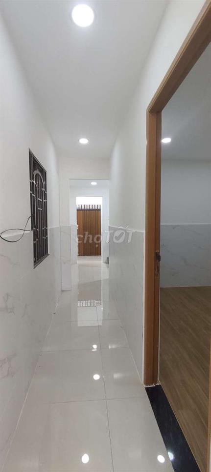 CHO THUÊ  NHÀ . HẺM XE  HƠI. P 15 Q. 8.