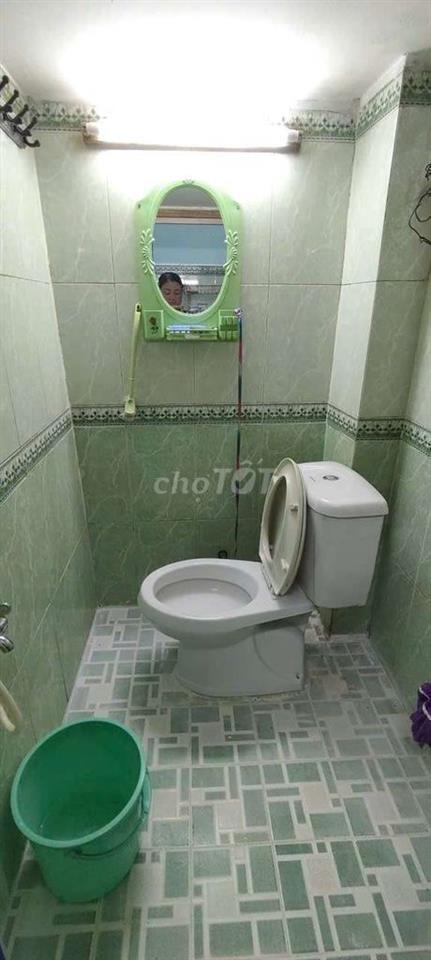 CHO THUÊ NHÀ  1 LẦU  . P 15 Q. 8.