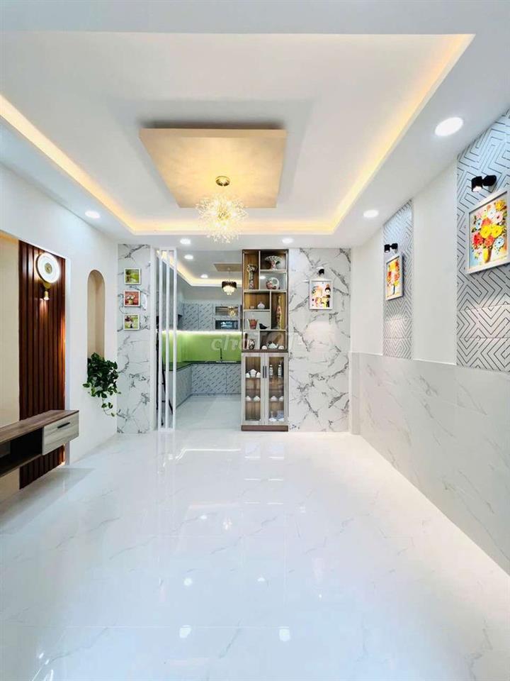 SIÊU PHẨM LUNG LINH  . P PHÚ ĐỊNH. . Q. 8